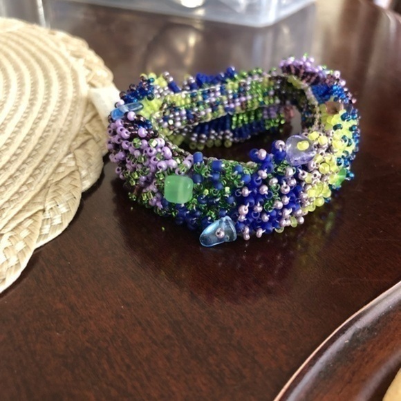 Vintage Seeded Stretchy Bracelet - Picture 1 of 3